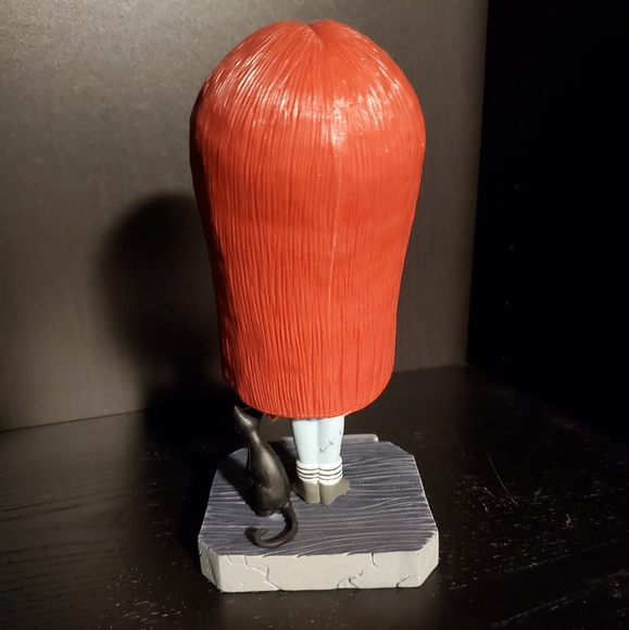 2012 Disney's Nightmare Before Christmas Sally Ragdoll Bobblehead Funko Figure - Picture 3 of 3